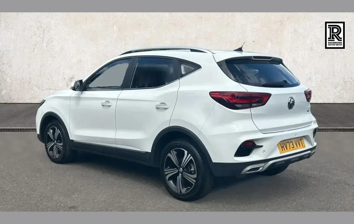Used MG ZS Excite 105 HP (77 kW) 2023 White SUV