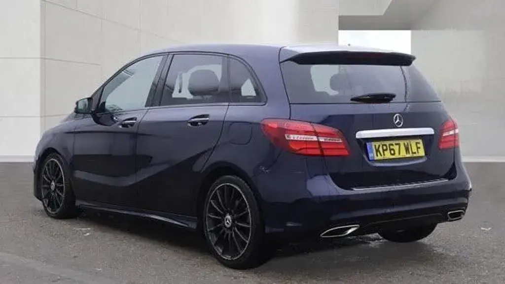 Used Mercedes B200 AMG line 2017 Blue Hatchback