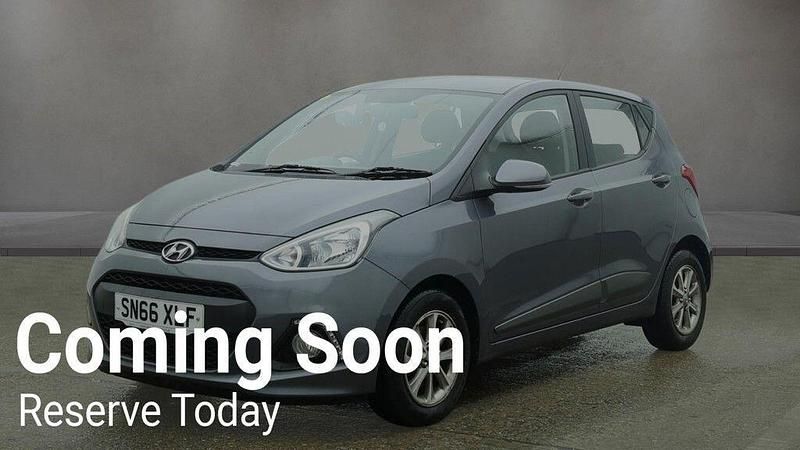 Used Hyundai i10 Premium 87 HP (63 kW) 2016 Grey Hatchback