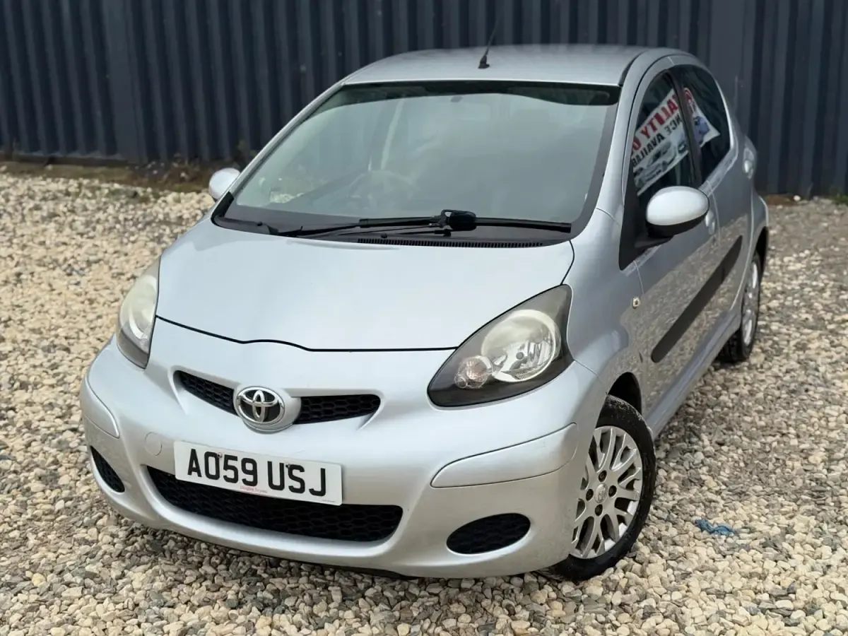 Gebraucht Toyota Aygo Platinum 67 PS (49 kW) 2009 Silber Kleinwagen