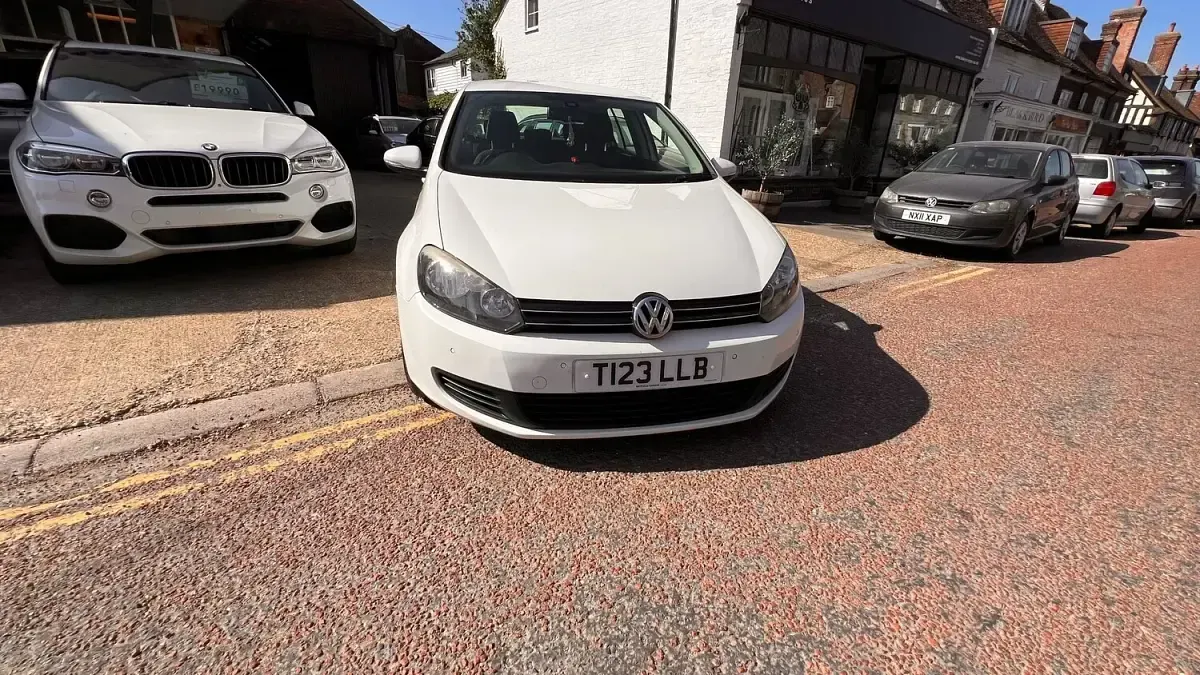 Used VW Golf VI Match 2011 White Hatchback