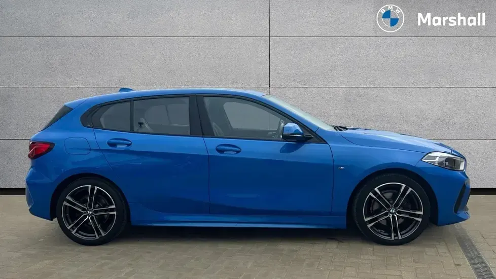 Used BMW 118 M Sport 140 HP (102 kW) 2020 Misano blue metallic Hatchback