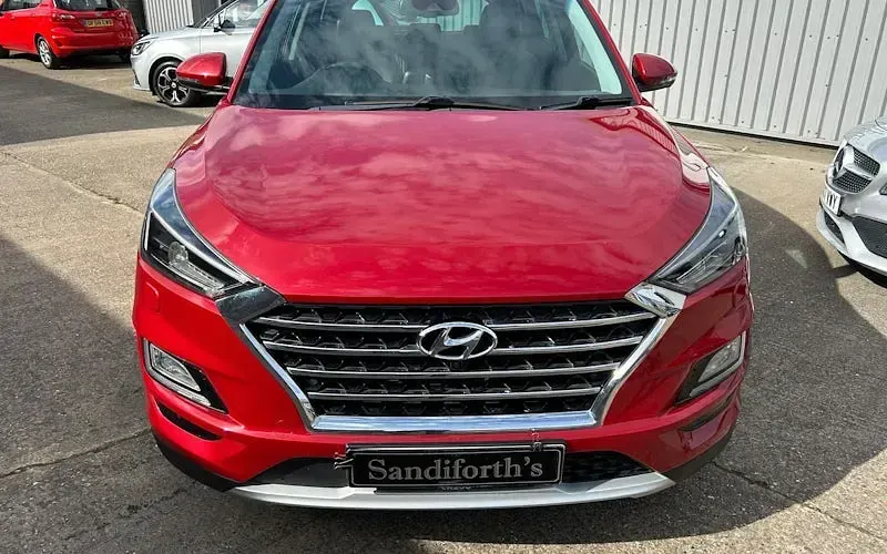 Used Hyundai Tucson Premium SE 177 HP (130 kW) 2019 Red SUV