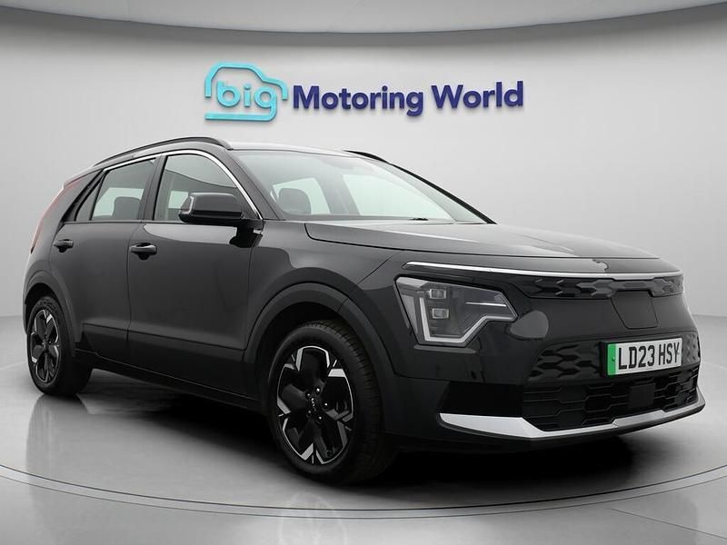 Black Used 2023 Kia e-Niro 2 SUV | £15,700 (Fair price) - Image 1/4