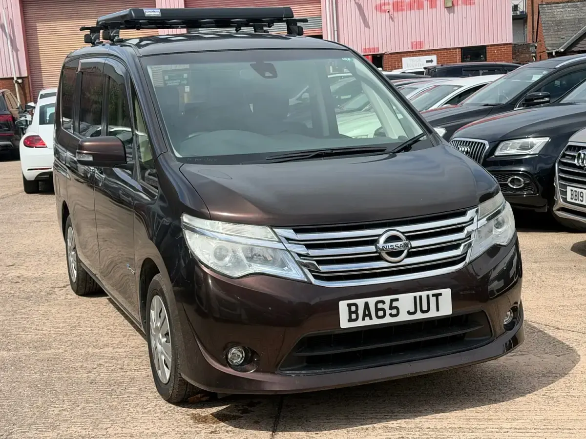 Used Nissan Serena Pack 2015 Brown MPV