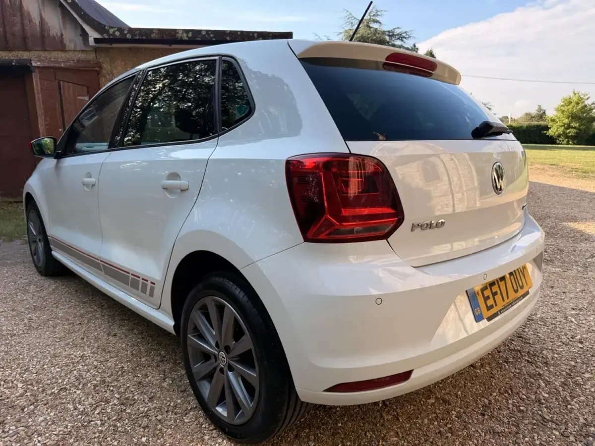 Usado VW Polo Beats 60 CV (44 kW) 2017 Blanco Utilitario