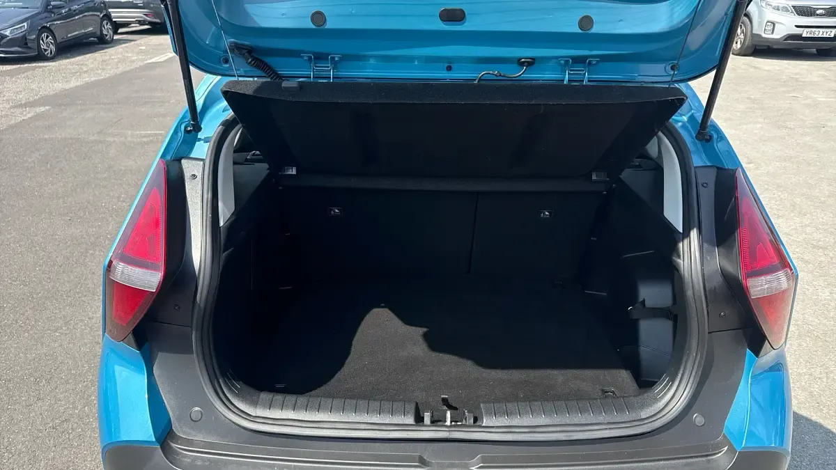 Used Hyundai Bayon SE 100 HP (73 kW) 2023 Turquoise SUV