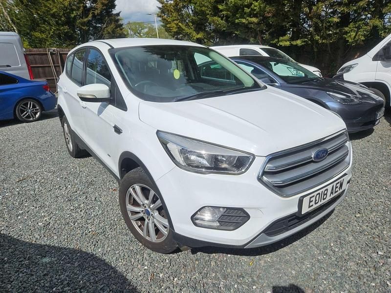 Used Ford Kuga Zetec 150 HP (110 kW) 2018 White SUV