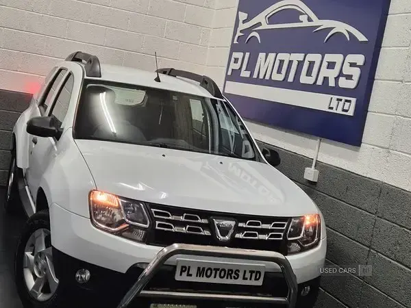 Begagnad Dacia Duster Ambiance 110 HK (80 kW) 2016 Vit SUV