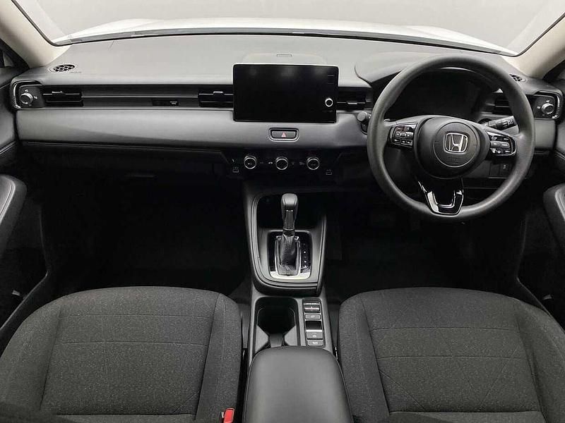 Used Honda HR-V Elegance 131 HP (96 kW) 2022 Platinum white SUV