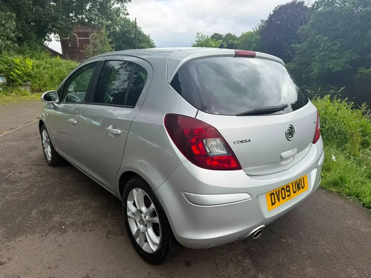 Used Vauxhall Corsa 2009 Silver Hatchback