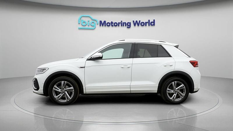 Used VW T-Roc R-line 150 HP (110 kW) 2024 White SUV