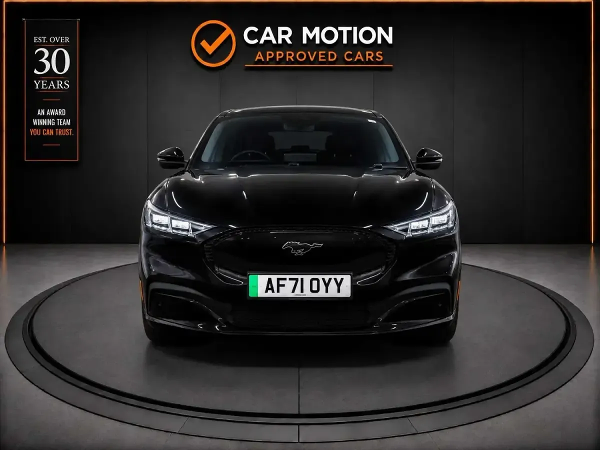 Used Ford Mustang Standard Range 269 HP (197 kW) 2021 Black Hatchback