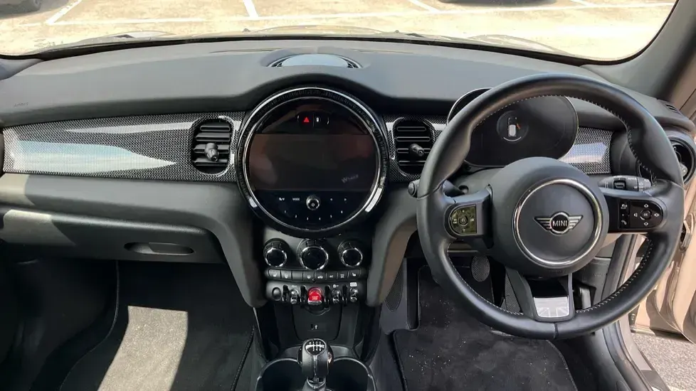 Used Mini Cooper Exclusive 134 HP (98 kW) 2023 Grey Hatchback