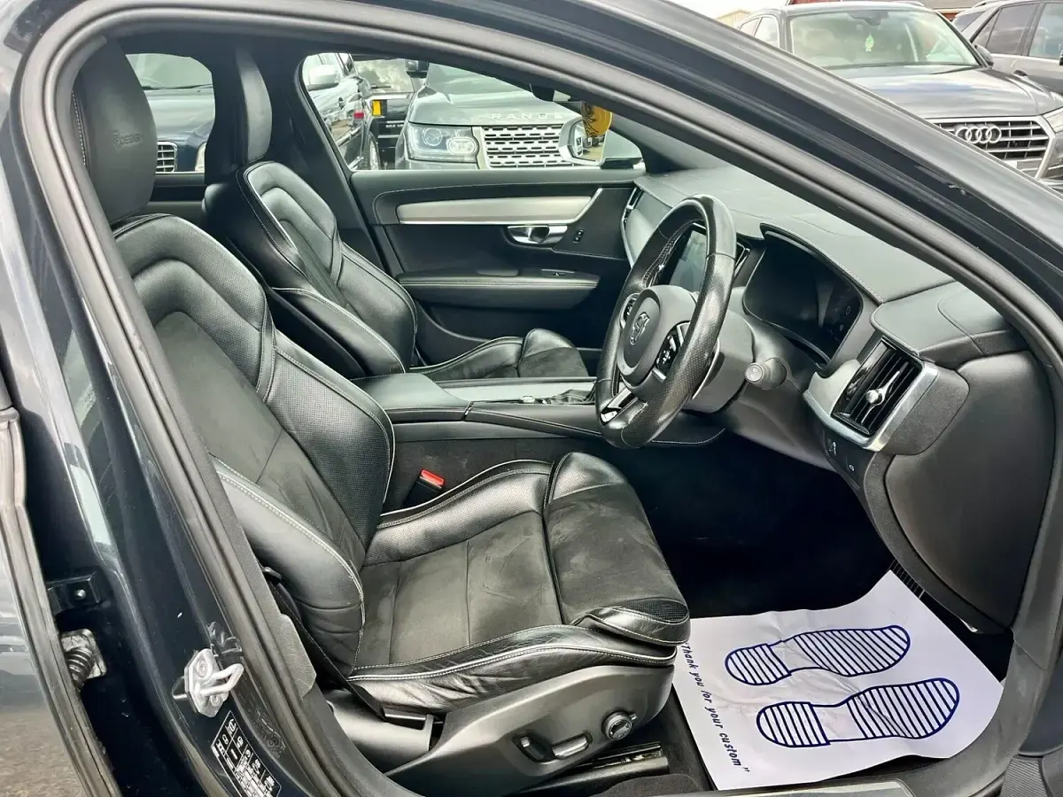 Used Volvo V90 R-Design Pro 190 HP (139 kW) 2018 Grey Estate