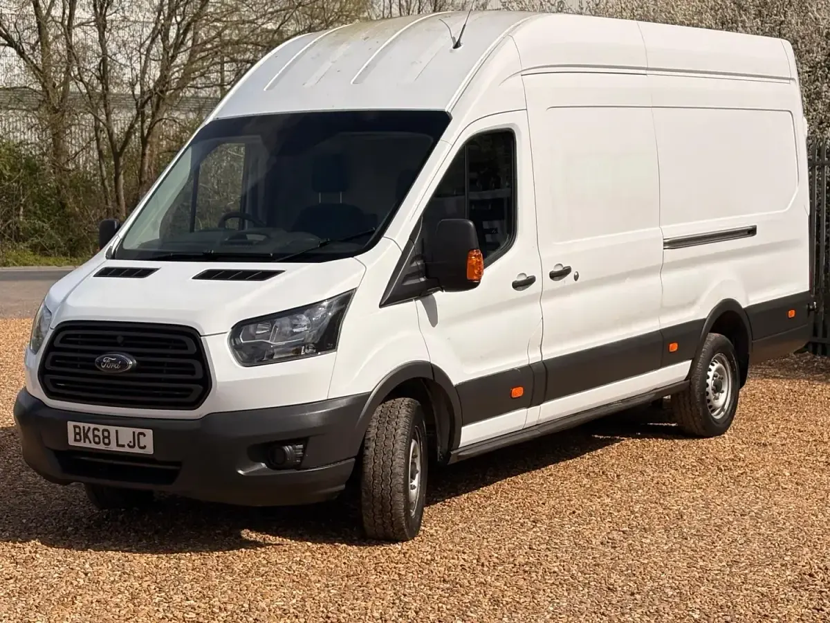 Usado Ford Transit 130 CV (95 kW) 2018 Blanco Van