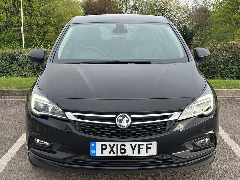 Used Vauxhall Astra Elite 150 HP (110 kW) 2016 Black Hatchback