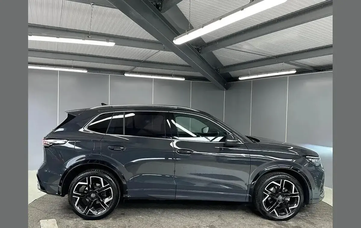 Used VW Tiguan R-line 147 HP (108 kW) 2025 Grey SUV