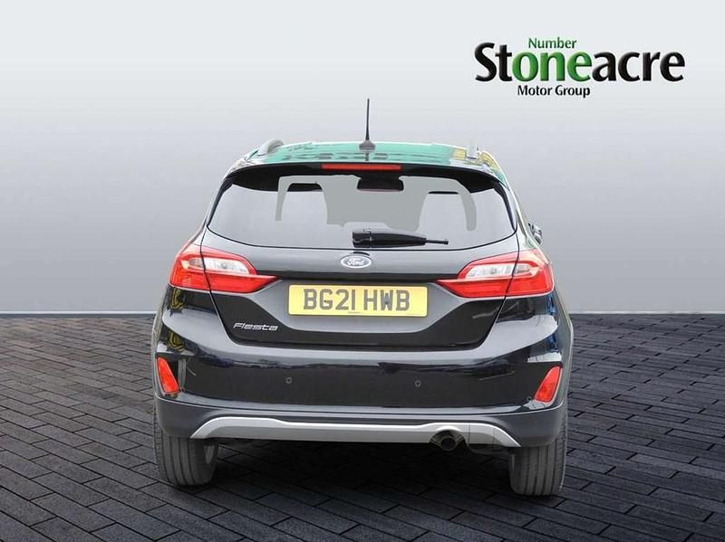 Second-hand Ford Fiesta Active 95 CP (69 kW) 2021 Negru Hatchback