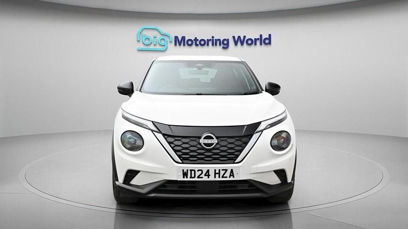Used Nissan Juke N-Connecta 143 HP (105 kW) 2024 White SUV