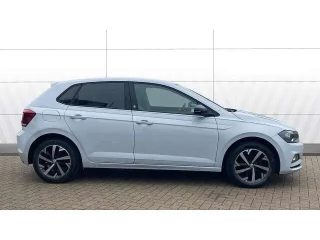 Used VW Polo Beats 65 HP (47 kW) 2018 Silver Hatchback
