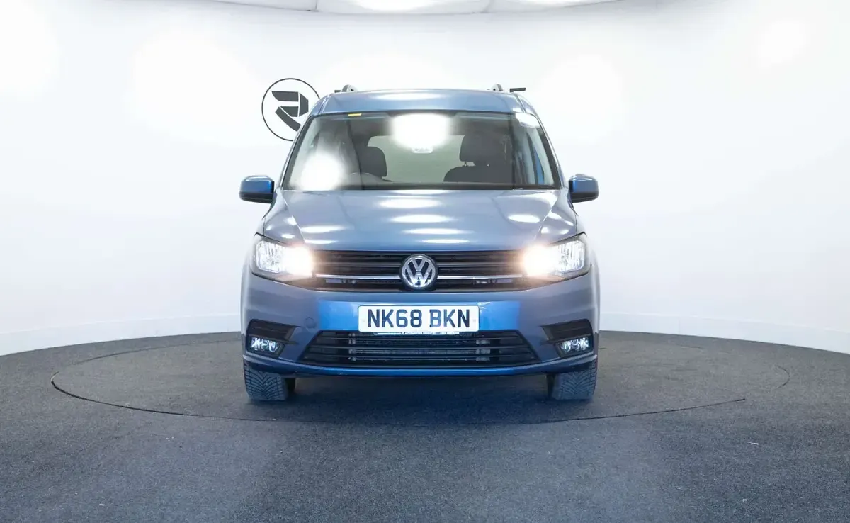 Used VW Caddy Maxi Life 2018 Blue MPV
