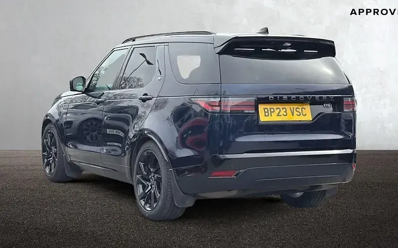 Used Land Rover Discovery 5 SE Dynamic 300 HP (220 kW) 2023 SUV