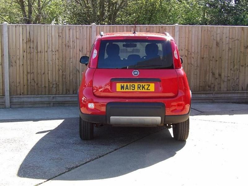 Used Fiat Panda 4x4 S 90 HP (66 kW) 2019 Red Hatchback