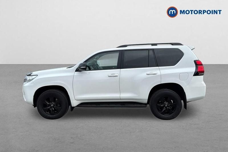 Used Toyota Land Cruiser Active 204 HP (150 kW) 2022 White Estate