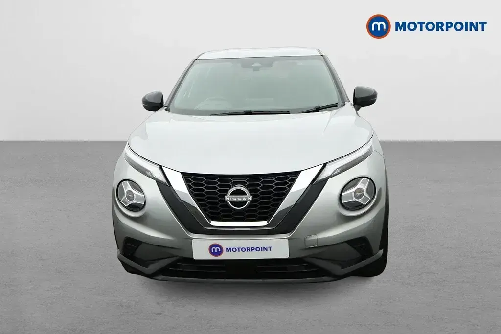 Used Nissan Juke N-Connecta 114 HP (83 kW) 2023 Silver SUV