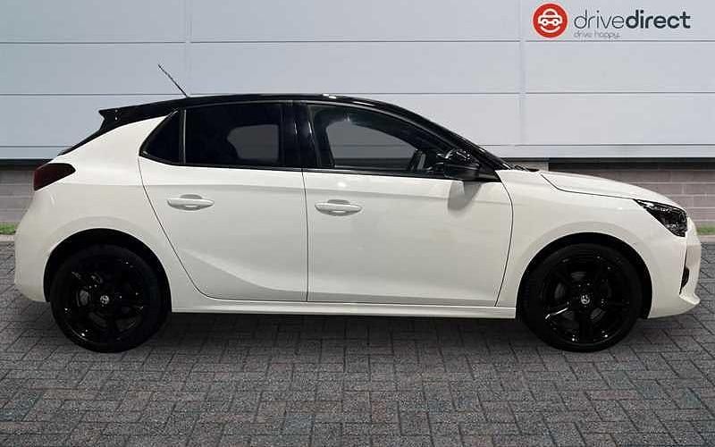 Used Vauxhall Corsa S 101 HP (74 kW) 2023 White Hatchback