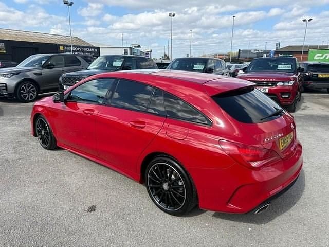 Used Mercedes CLA220 Shooting Brake AMG 177 HP (130 kW) 2016 Red Estate