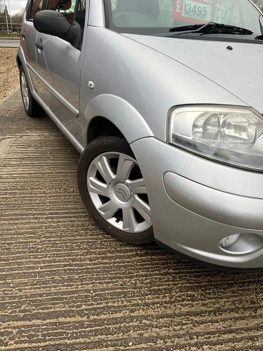 Used Citroën C3 110 HP (80 kW) 2007 Silver Hatchback