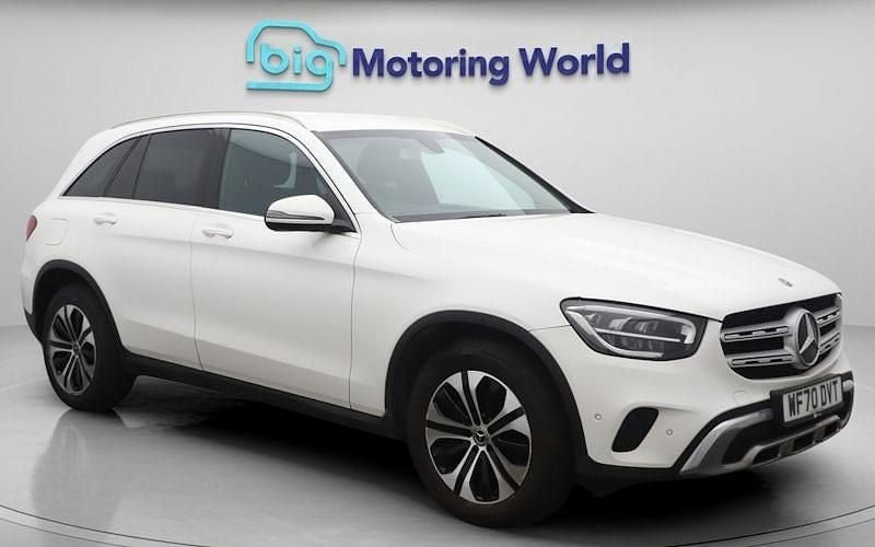 Used 2020 Mercedes GLC220 Estate | £21,794 (Fair price) - Image 1/4