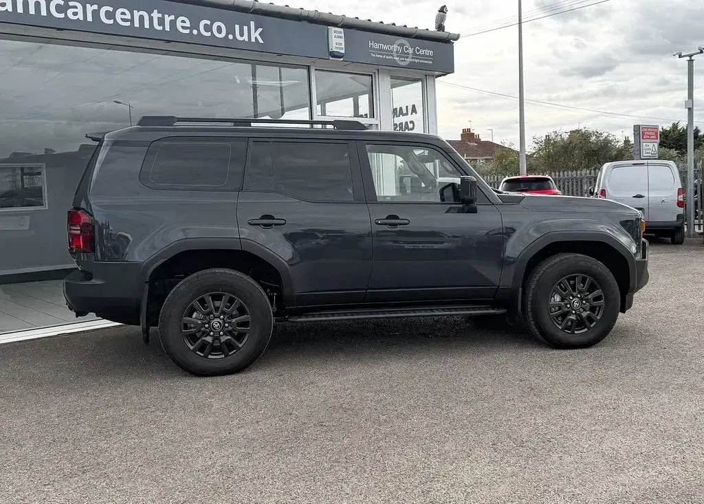 Used Toyota Land Cruiser 204 HP (150 kW) 2025 Grey Van