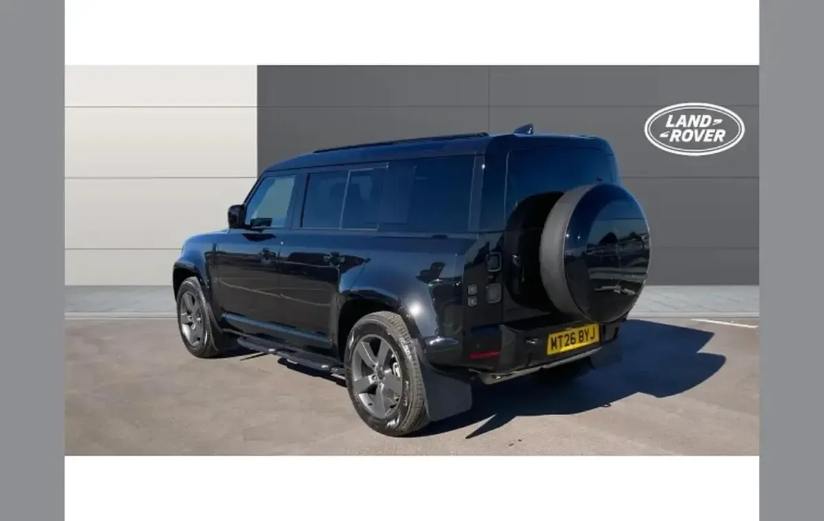Used Land Rover Defender HSE Dynamic 249 HP (183 kW) 2025 Other SUV