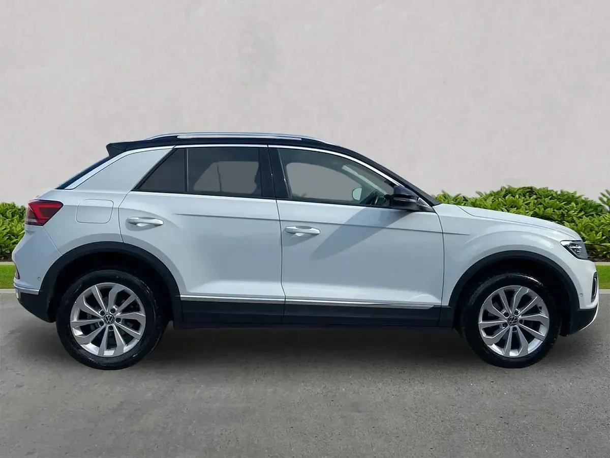Used VW T-Roc Style 150 HP (110 kW) 2023 White SUV