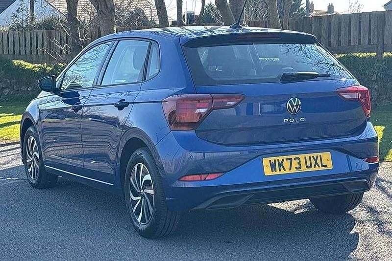 Used VW Polo Life 95 HP (69 kW) 2023 Blue Hatchback