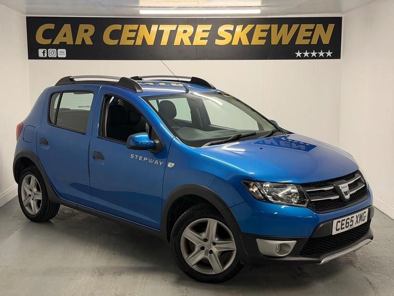 Used Dacia Sandero Lauréate 2015 Blue Hatchback