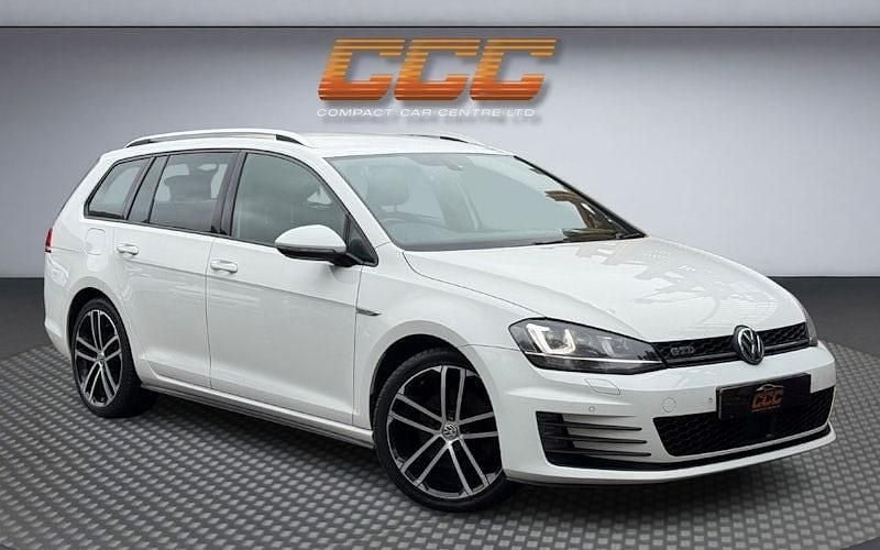 Used 2016 VW Golf VII GTD Estate | £8,480 (Good price) - Image 1/4