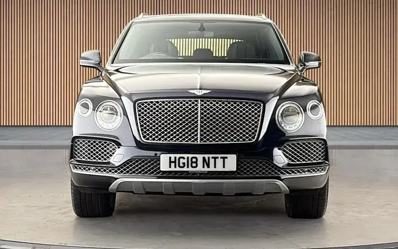 Used Bentley Bentayga 550 HP (404 kW) 2018 Blue SUV
