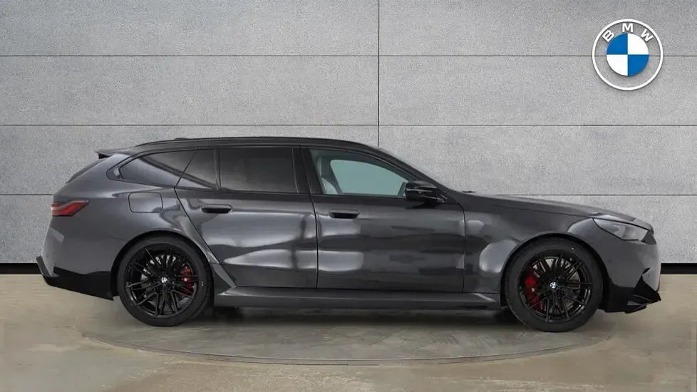 Used BMW M5 Comfort Edition 717 HP (527 kW) 2025 Grey Estate