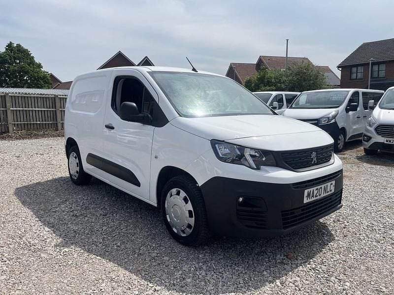 Used Peugeot Partner 2020 White MPV