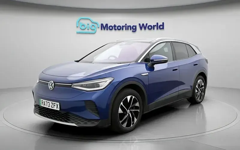 Second-hand VW ID.4 Pro Performance 150 kW (204 CP) 2023 Albastru SUV