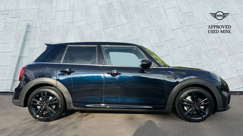 Used Mini Cooper Hatch 134 HP (98 kW) 2023 Black Hatchback