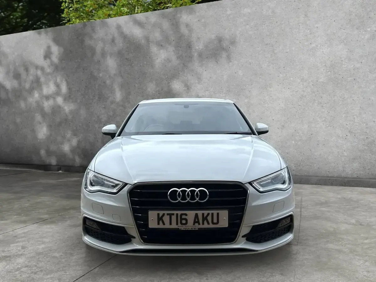 Used Audi A3 S-Line 148 HP (108 kW) 2016 White Hatchback
