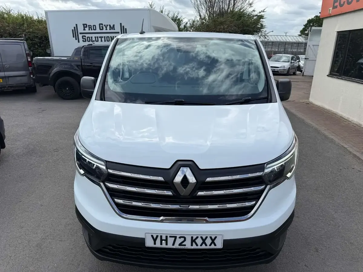 Used Renault Trafic Business 2022 White