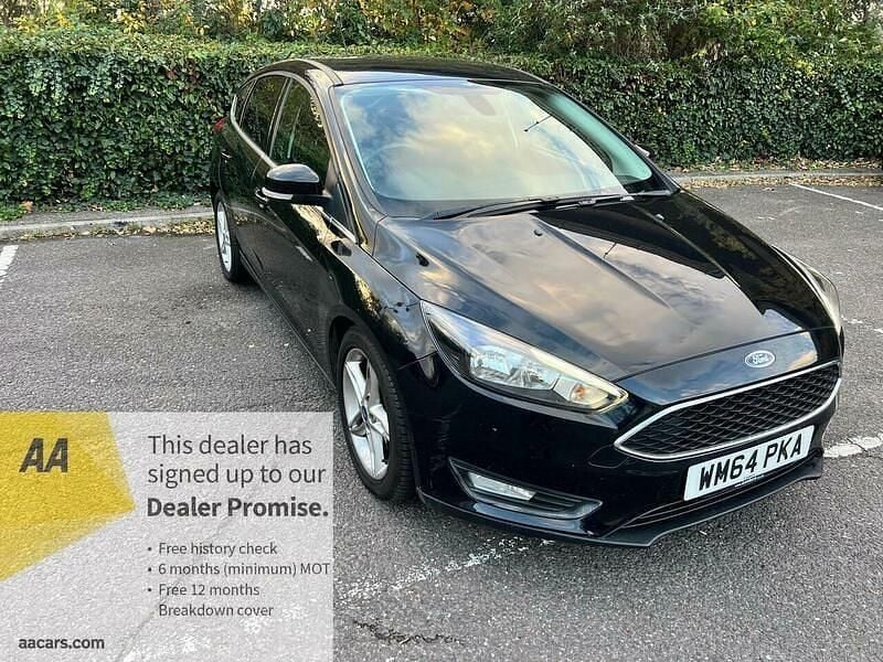Black Used 2014 Ford Focus Zetec Hatchback | £4,450 (Fair price) - Image 1/4