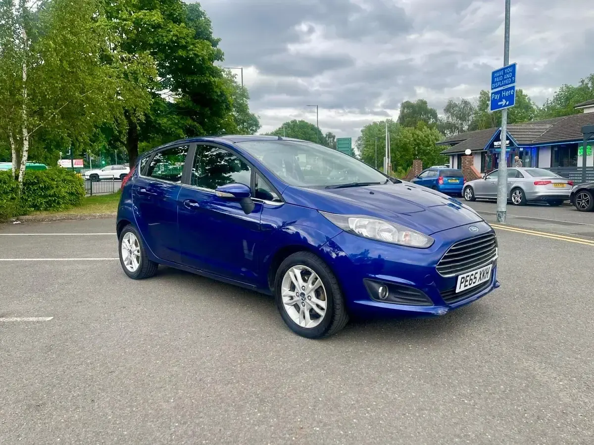 Used Ford Fiesta Zetec 2015 Blue Hatchback