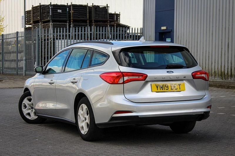 Used Ford Focus Style 2019 Silver Estate